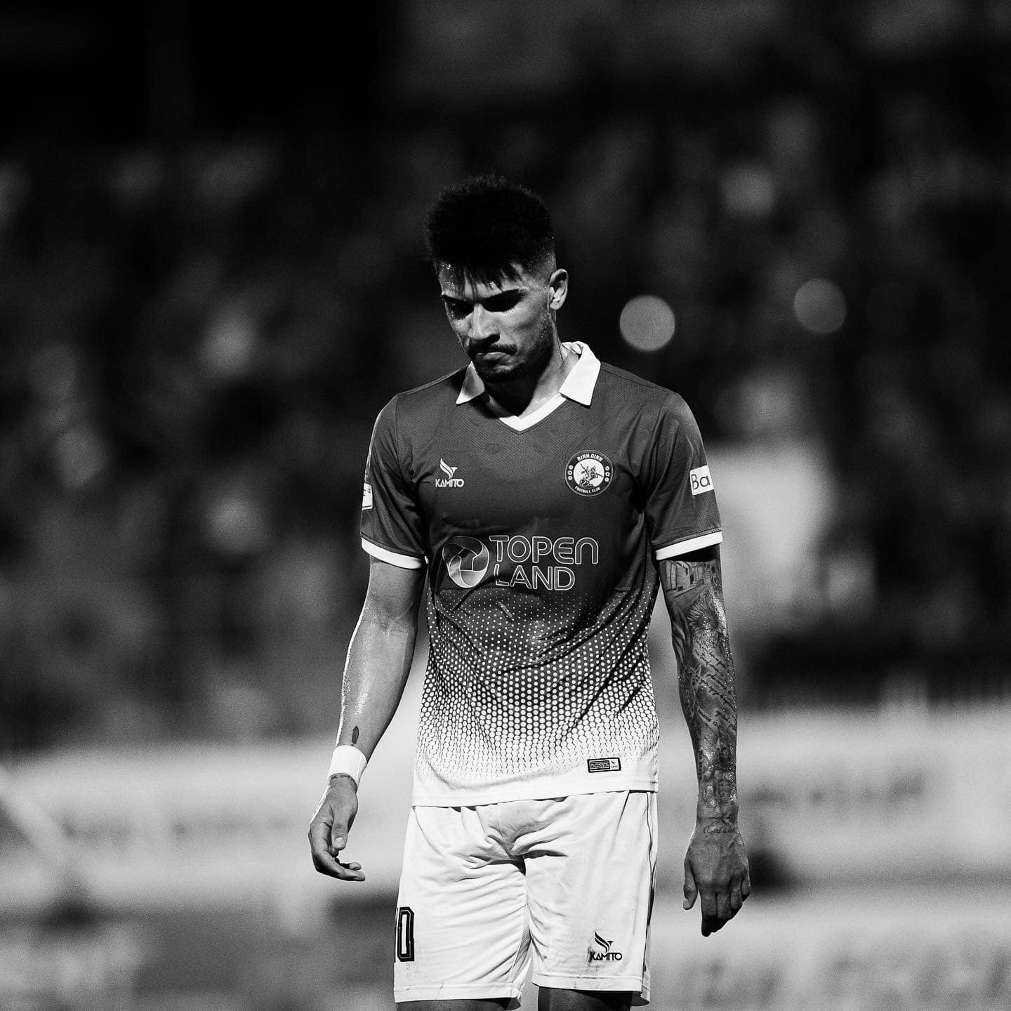 Ngoại binh Hendrio trải lòng trên trang cá nhân sau khi chia tay CLB Bình Định - Ảnh 1 Ngoại binh Hendrio trải lòng trên trang cá nhân sau khi chia tay CLB Bình Định - Ảnh 1