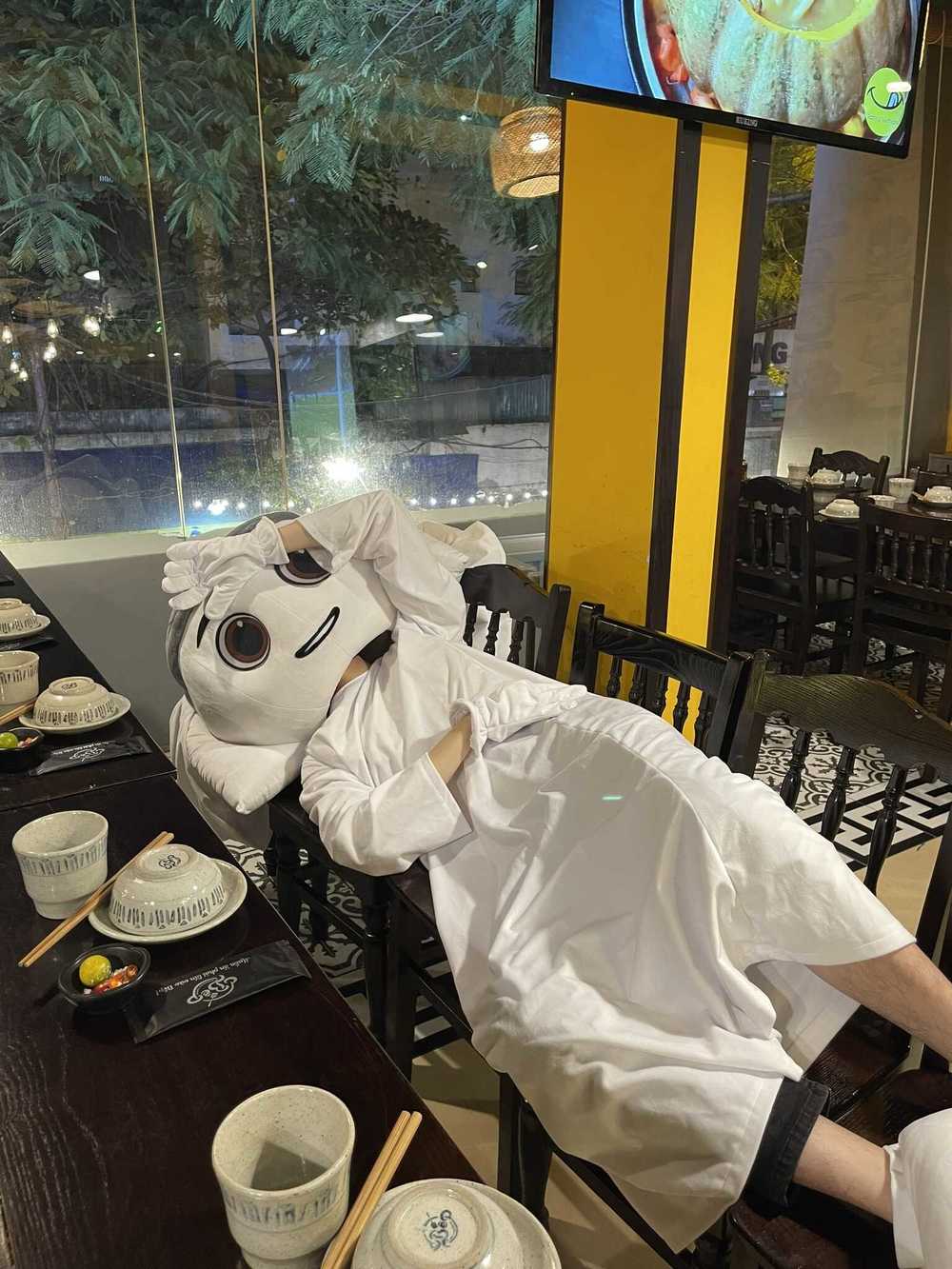 Linh vật World Cup 2022 bất ngờ xuất hiện tại Việt Nam, khuấy động không khí bóng đá - Ảnh 3