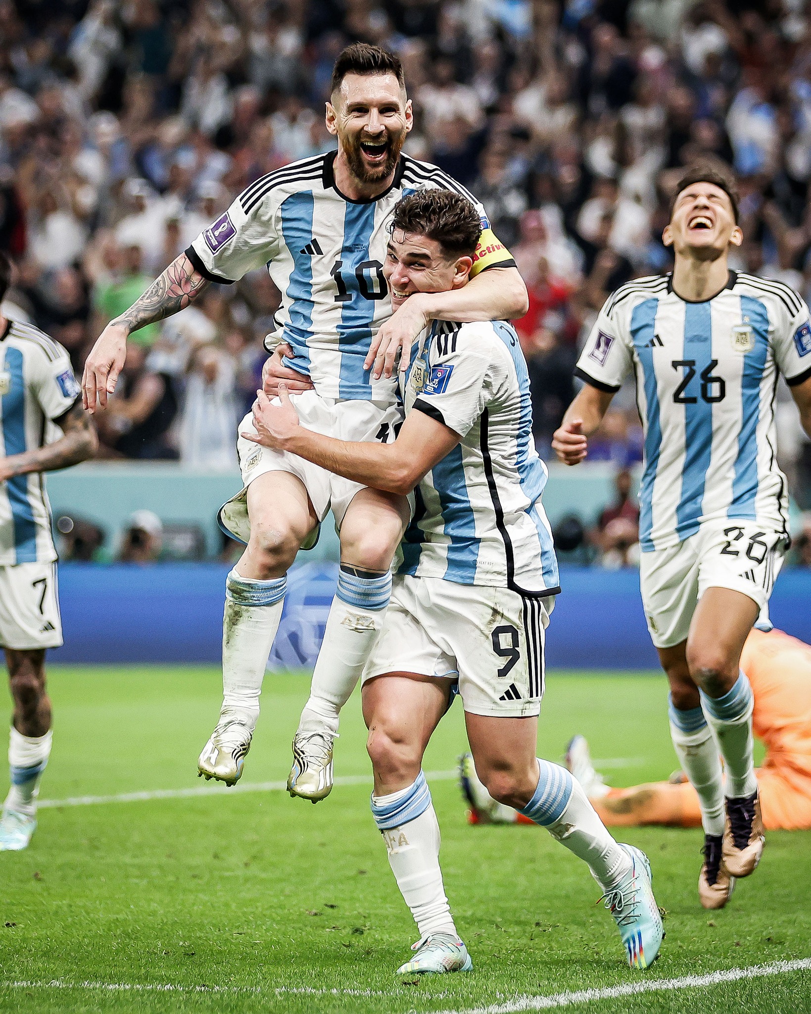 Messi liên tiếp phá hàng loạt kỷ lục sau trận thắng Croatia - Ảnh 2