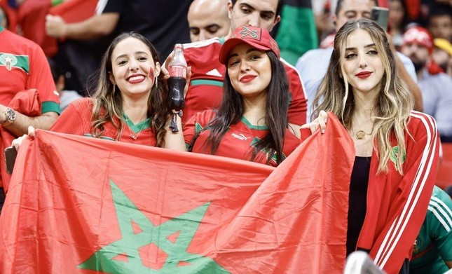 Ảnh: Chiêm ngưỡng nhan sắc nữ CĐV Ma Rốc trên khán đài World Cup 2022 - Ảnh 5 Ảnh: Chiêm ngưỡng nhan sắc nữ CĐV Ma Rốc trên khán đài World Cup 2022 - Ảnh 5