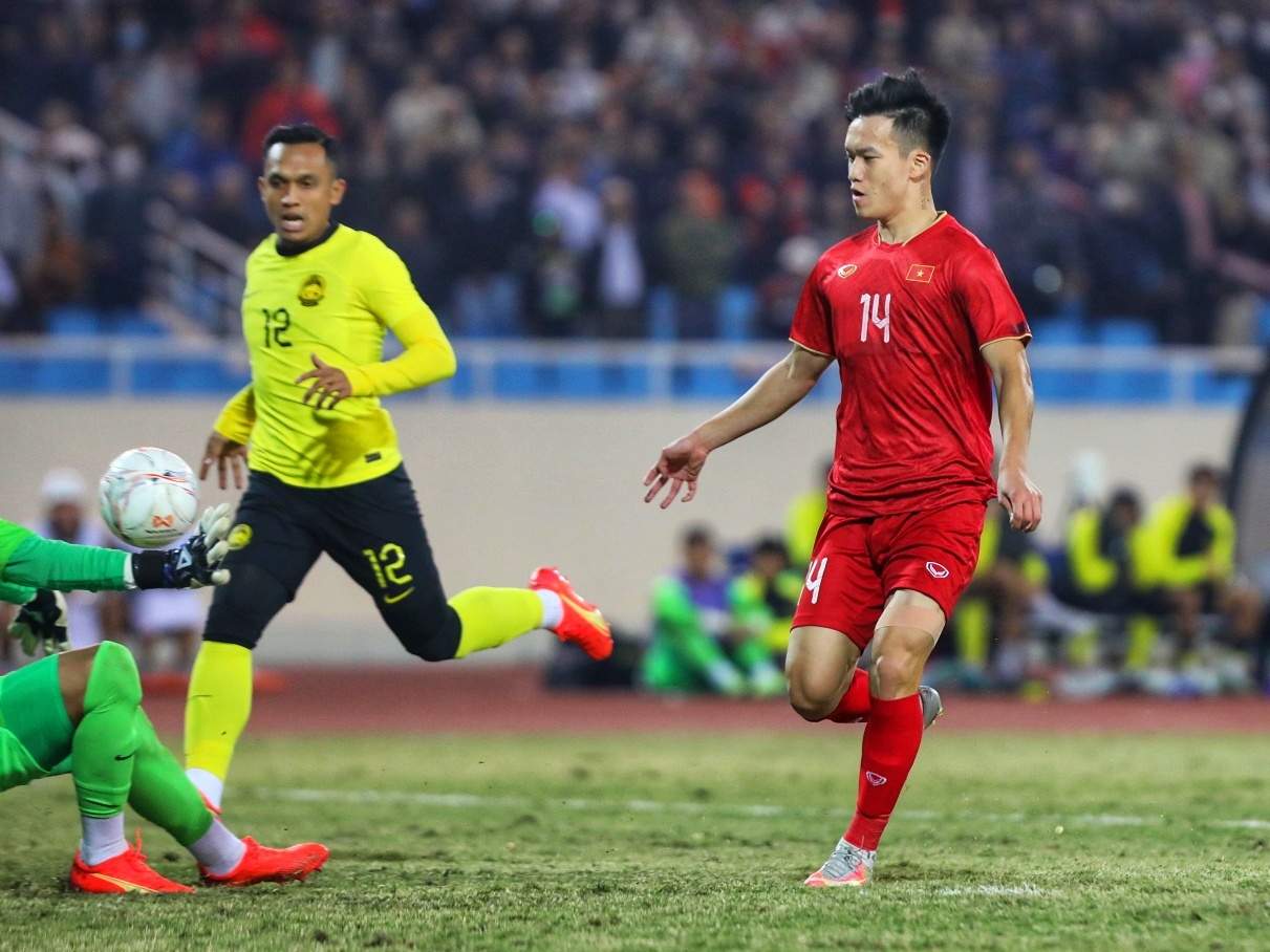 TRỰC TIẾP ĐT Việt Nam 3-0 ĐT Malaysia: Hoàng Đức đột phá ghi bàn