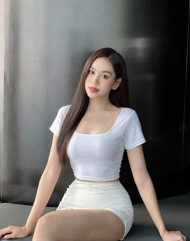 Nhan sắc hot girl gây bão trên sân Mỹ Đình được CDM tìm kiếm nhiều nhất - Ảnh 2