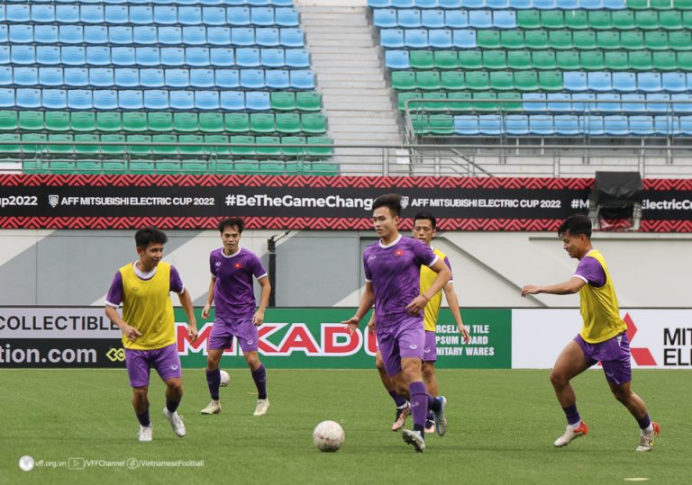AFF Cup 2022: CĐV Việt Nam quá đông, LĐBĐ Singapore ra thông báo đặc biệt - Ảnh 2