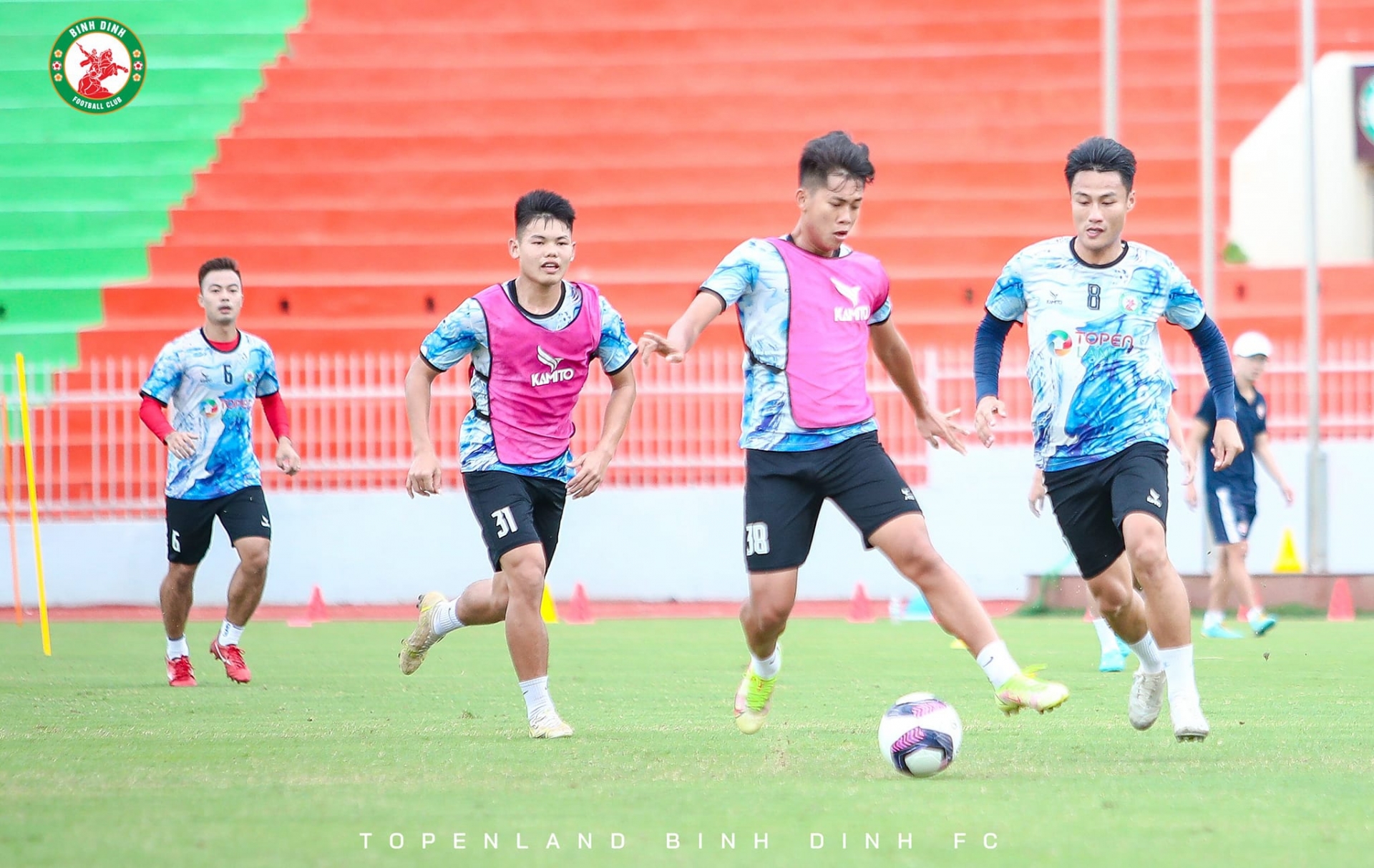 CLB Bình Định lên tiếng trấn an NHM, bác tin đồn giải thể - Ảnh 2