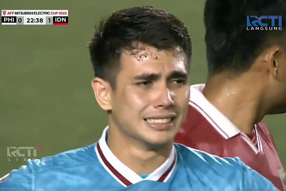 Thủ môn Indonesia bật khóc ở trận gặp Philippines. Ảnh: Internet