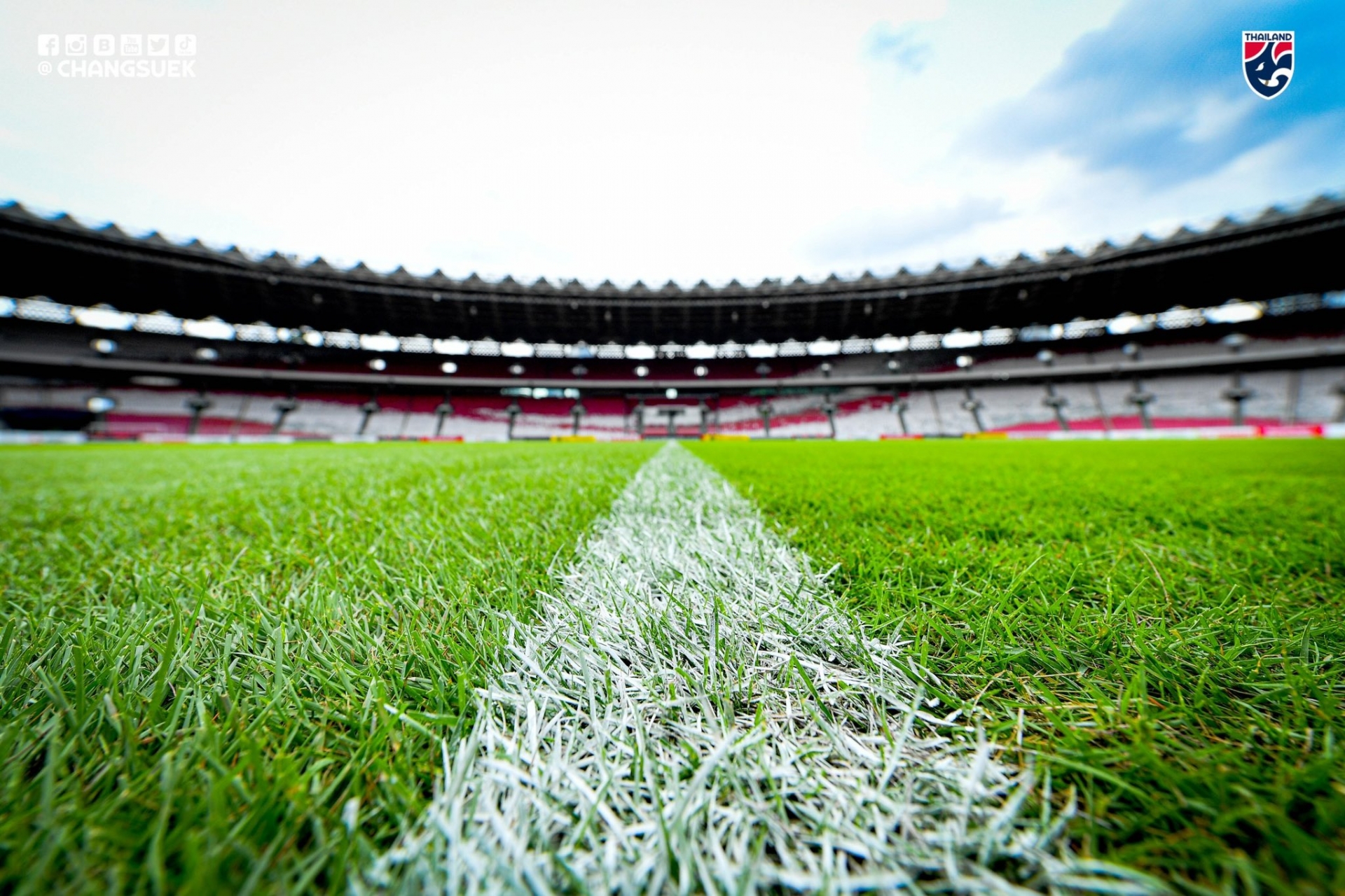 ẢNH: SVĐ Gelora Bung Karno đẹp như tranh trước trận Việt Nam-Indonesia - Ảnh 4