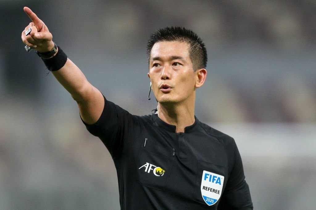 Trọng tài Ko Hyung Jin bắt chính trận chung kết Việt Nam-Thái Lan. Ảnh: Internet