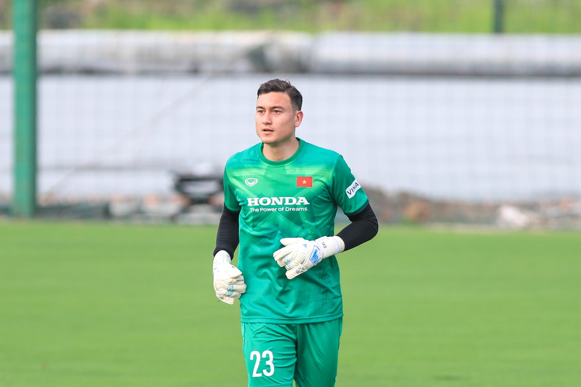 Văn Lâm vẫn là lựa chọn số 1 trong khung gỗ của ĐT Việt Nam. Ảnh: Internet