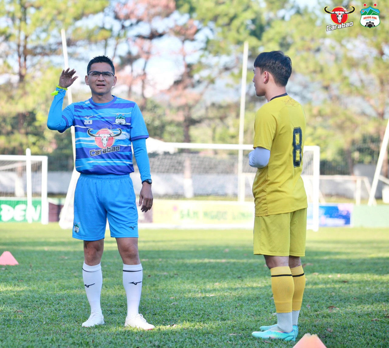 Tổng quan vụ bầu Đức đòi bỏ giải vì bị cấm tài trợ: Ai đúng, ai sai? - Ảnh 4 Tổng quan vụ bầu Đức đòi bỏ giải vì bị cấm tài trợ: Ai đúng, ai sai? - Ảnh 4