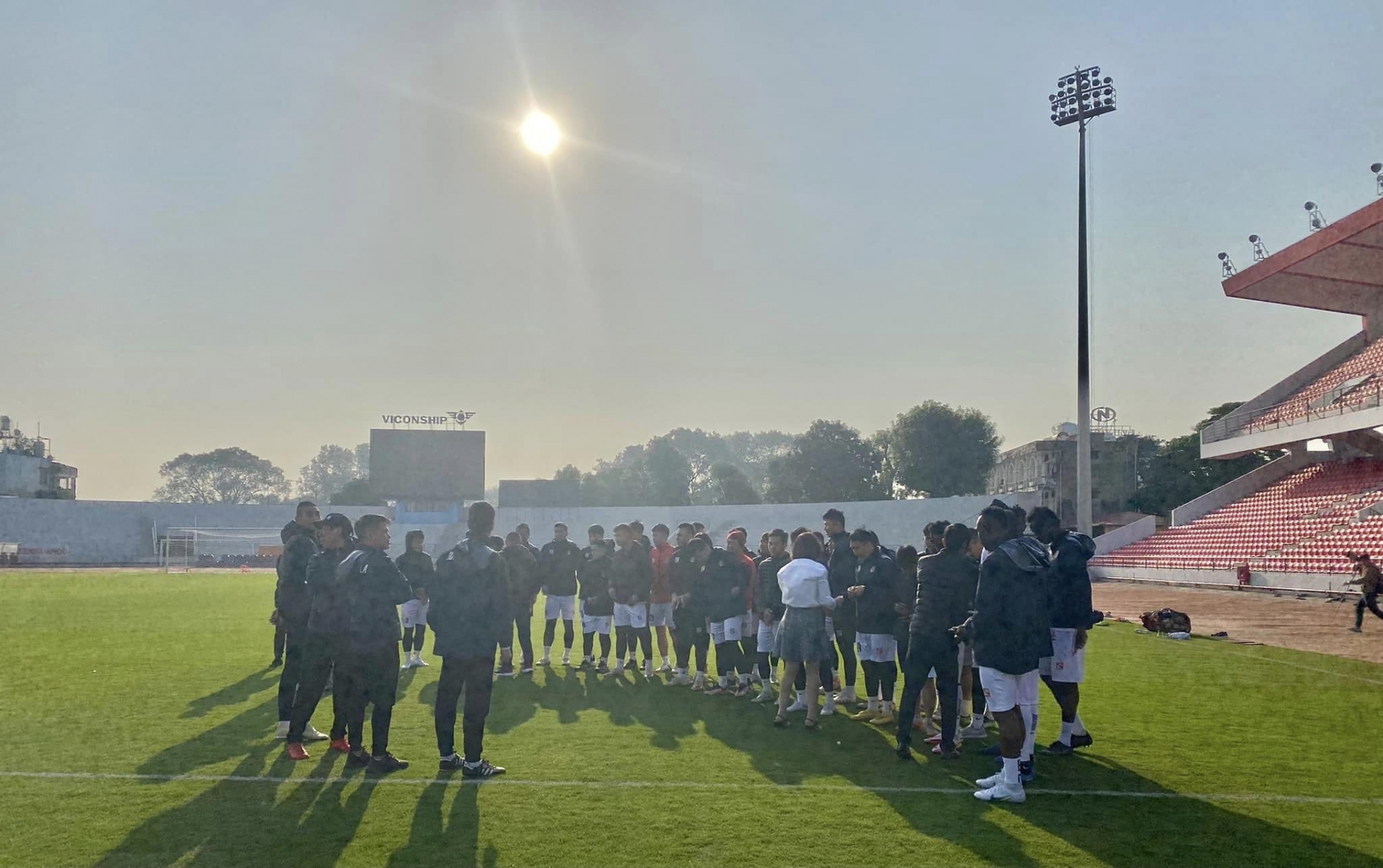 CLB Hải Phòng khai xuân tập luyện, Xuân Trường có kịp trở lại ở trận Siêu Cup QG ? - Ảnh 2 CLB Hải Phòng khai xuân tập luyện, Xuân Trường có kịp trở lại ở trận Siêu Cup QG ? - Ảnh 2