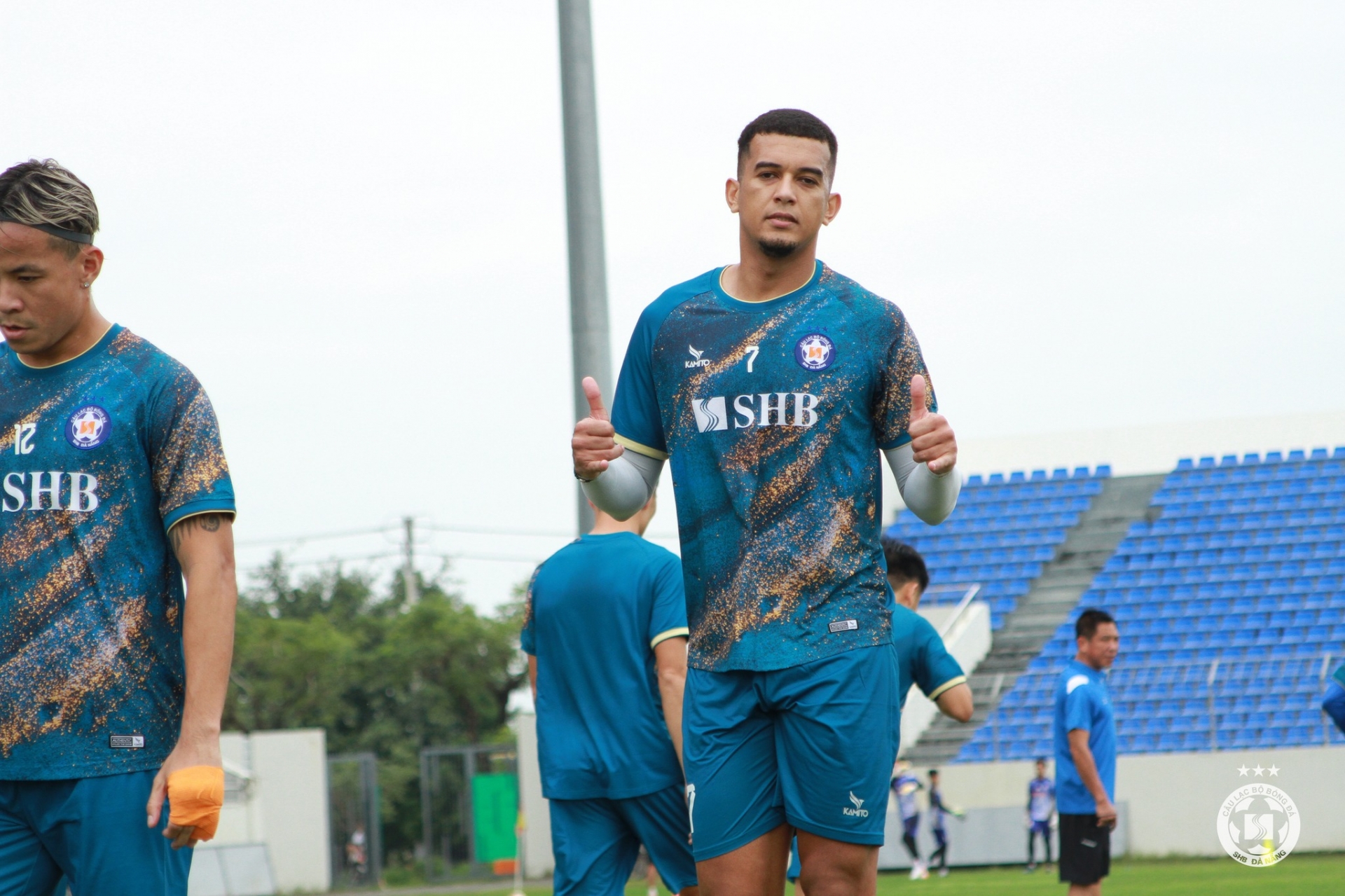 Tiền đạo Rodrigo Dias ở buổi tập cùng SHB Đà Nẵng. Ảnh: CLB Đà Nẵng