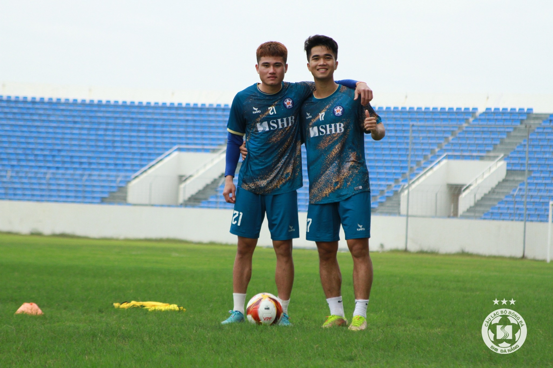 Phi Hoàng cùng Đình Duy hứa hẹn sẽ tiếp tục tỏa sáng tại V-League 2023. Ảnh: CLB Đà Nẵng