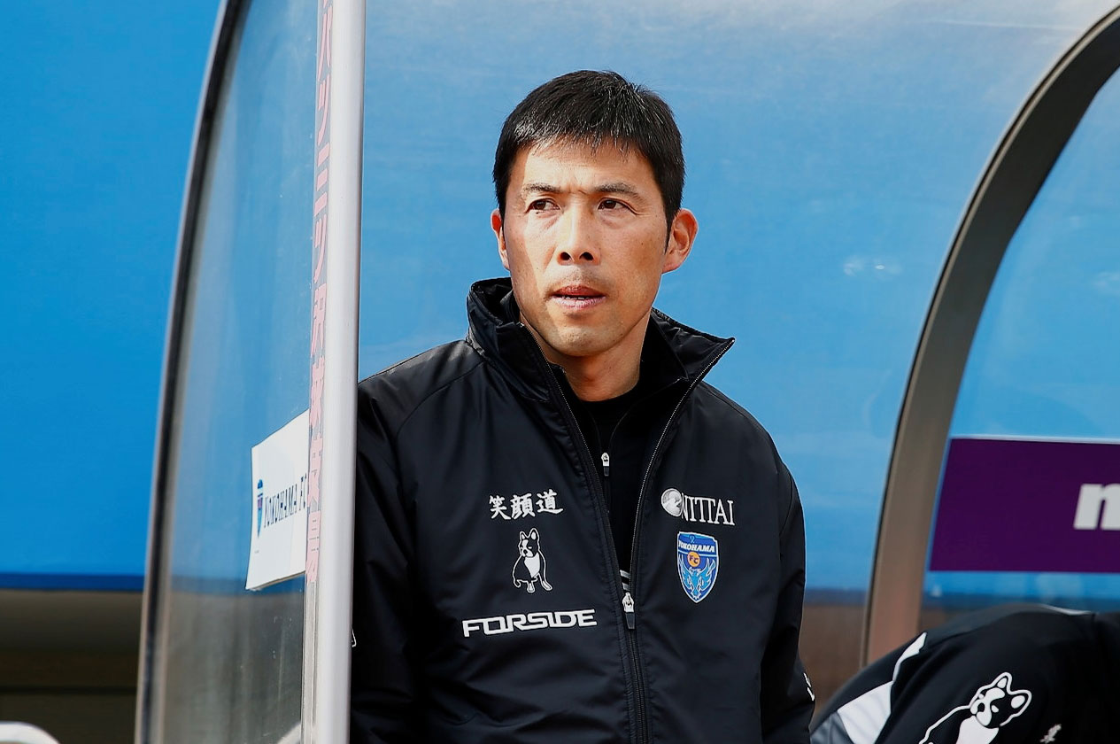 HLV Yokohama FC đưa ra đánh giá bất ngờ về tiền đạo Công Phượng - Tin mới  Bóng đá