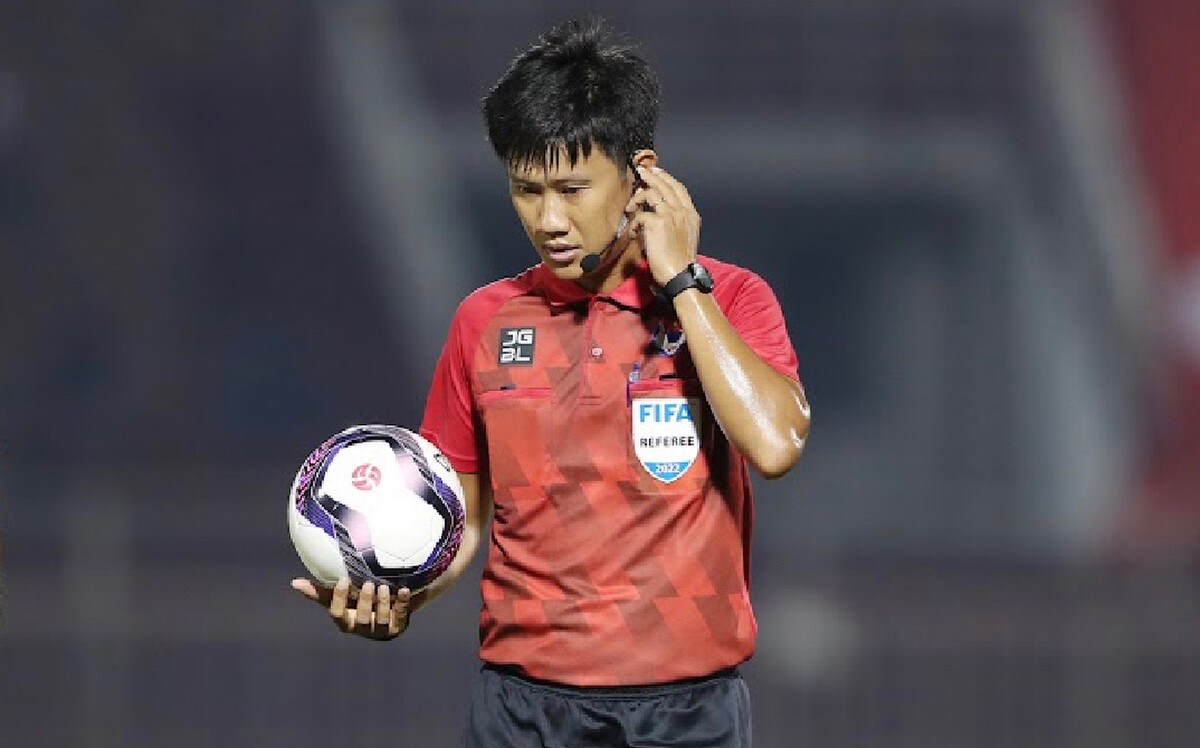 Trọng tài Nguyễn Mạnh Hải bắt chính trận Viettel vs Hà Nội FC. Ảnh: Internet