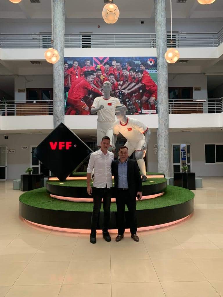 Thủ môn Filip Nguyễn tại trụ sở LĐBĐ Việt Nam (VFF). Ảnh: Instagram NV Thủ môn Filip Nguyễn tại trụ sở LĐBĐ Việt Nam (VFF). Ảnh: Instagram NV