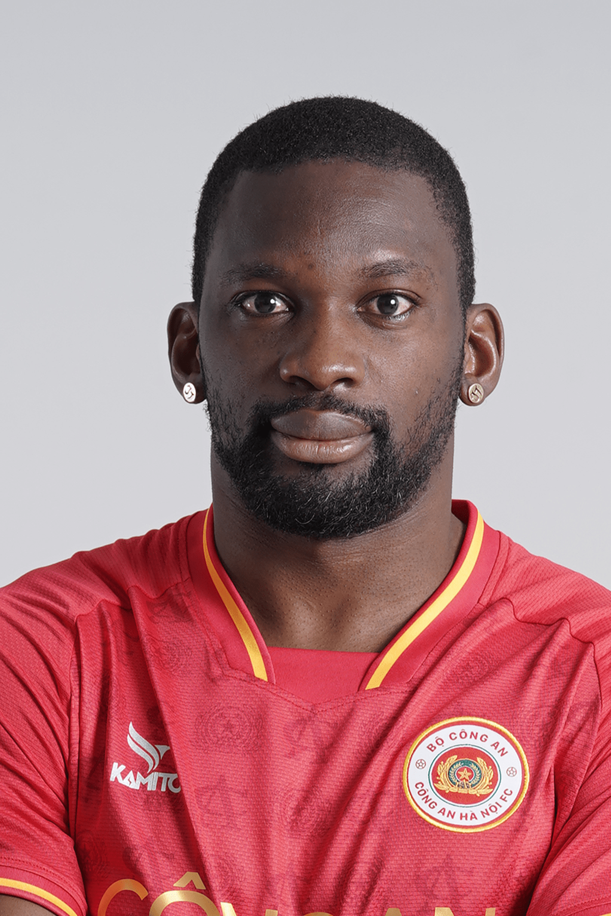 Tiền đạo Juvhel Tsoumou. Ảnh: VPF