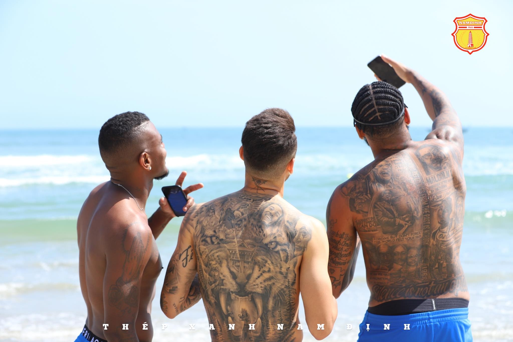 CHÙM ẢNH: CLB Nam Định rạng rỡ ở buổi tập trước trận gặp Đà Nẵng - Ảnh 5