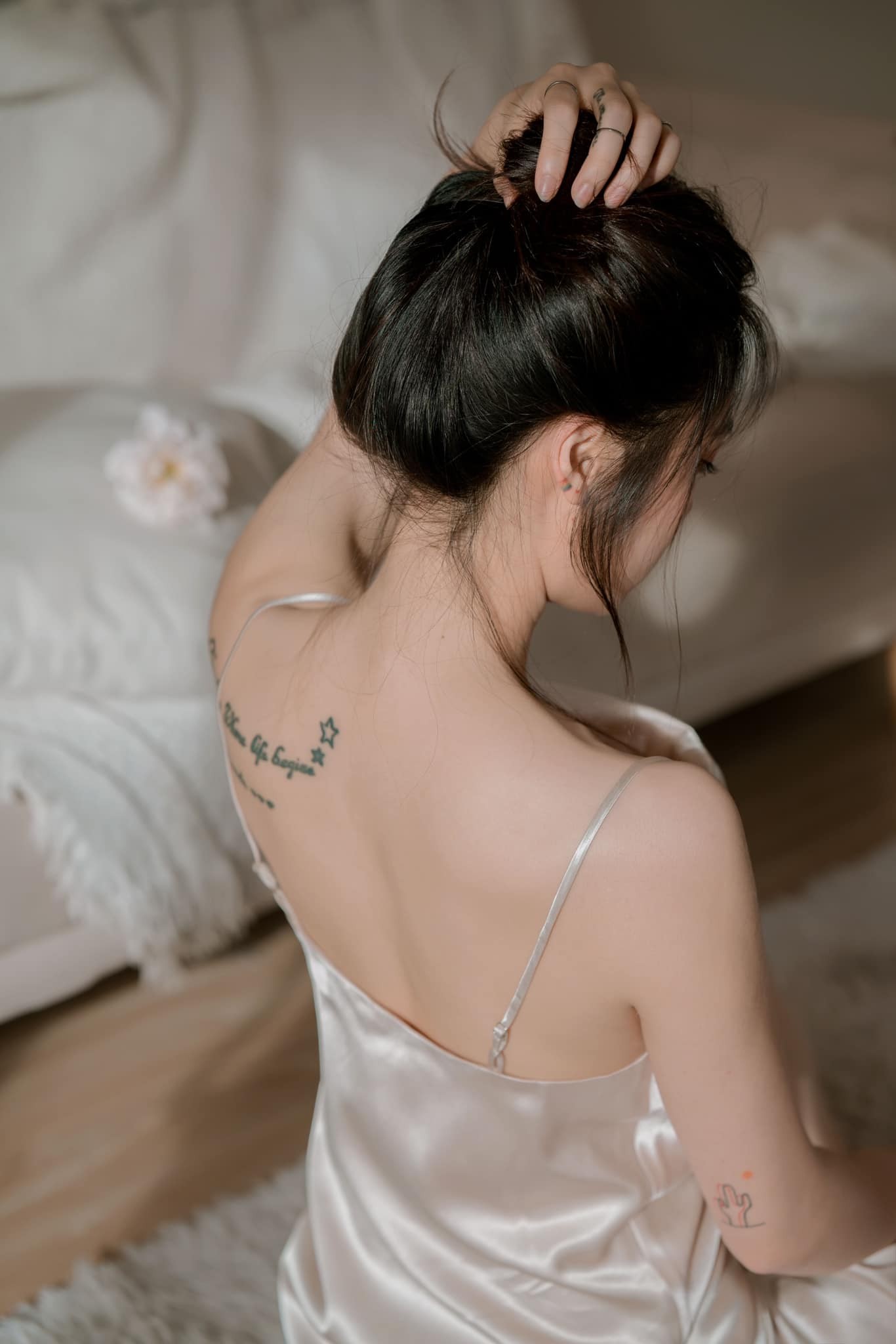 'Ngọc nữ bóng chuyền' Trần Việt Hương khoe bộ ảnh tuyệt đẹp, tiết lộ tiêu chí chọn bạn trai - Ảnh 1