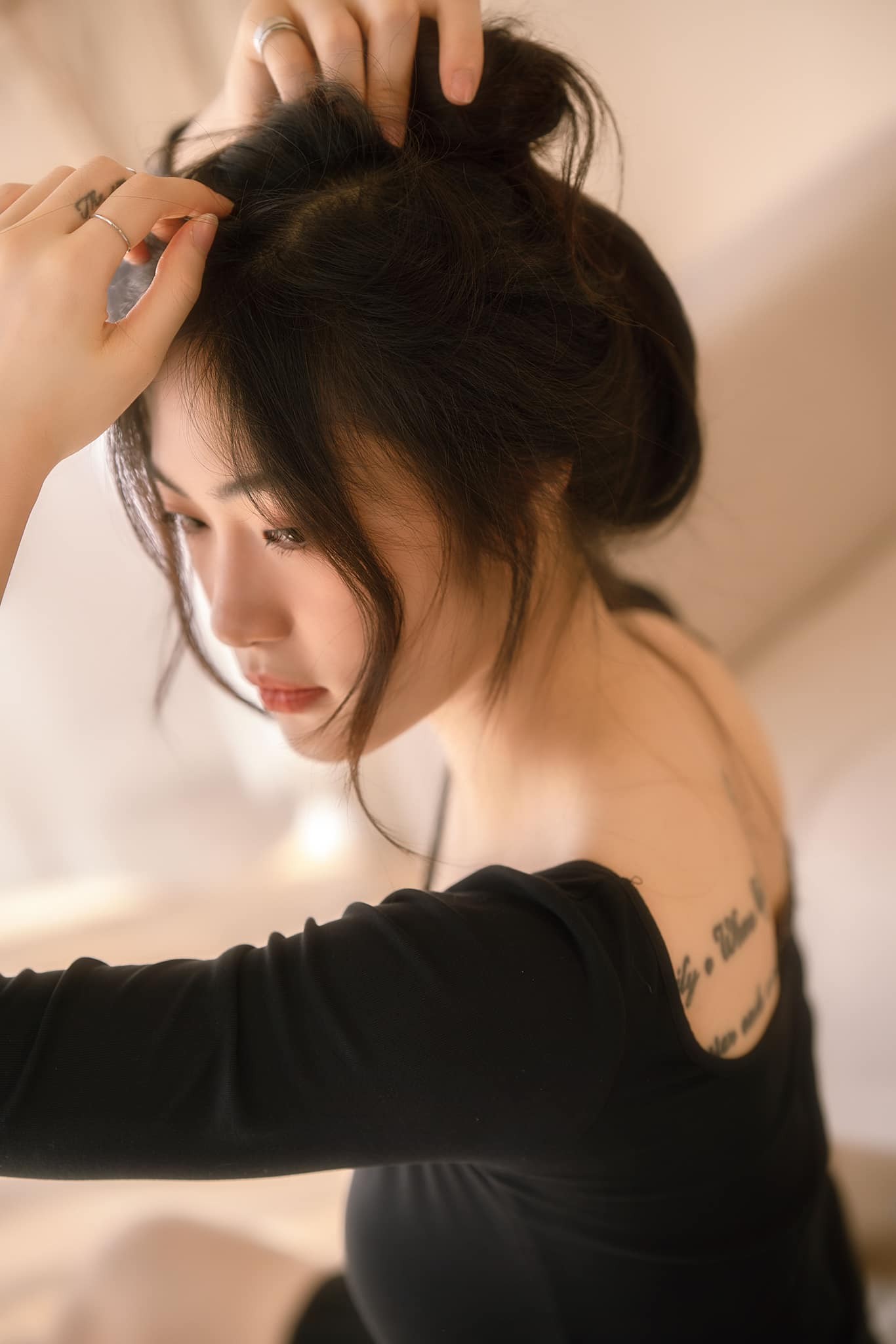 'Ngọc nữ bóng chuyền' Trần Việt Hương khoe bộ ảnh tuyệt đẹp, tiết lộ tiêu chí chọn bạn trai - Ảnh 5