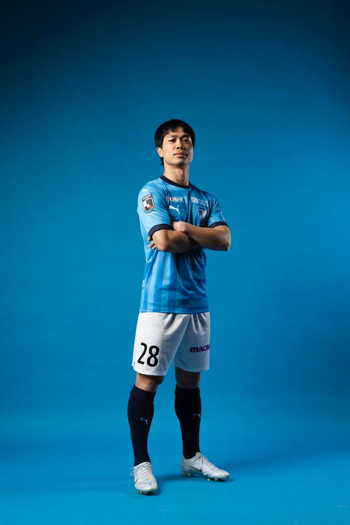 Công Phượng vẫn chưa được ra sân tại J-League 1. Ảnh: FBNV