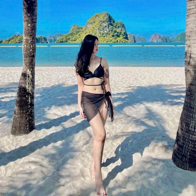 Trà My càng được chú ý nhiều hơn bởi nhan sắc thuộc hàng cực phẩm. Trà My càng được chú ý nhiều hơn bởi nhan sắc thuộc hàng cực phẩm.