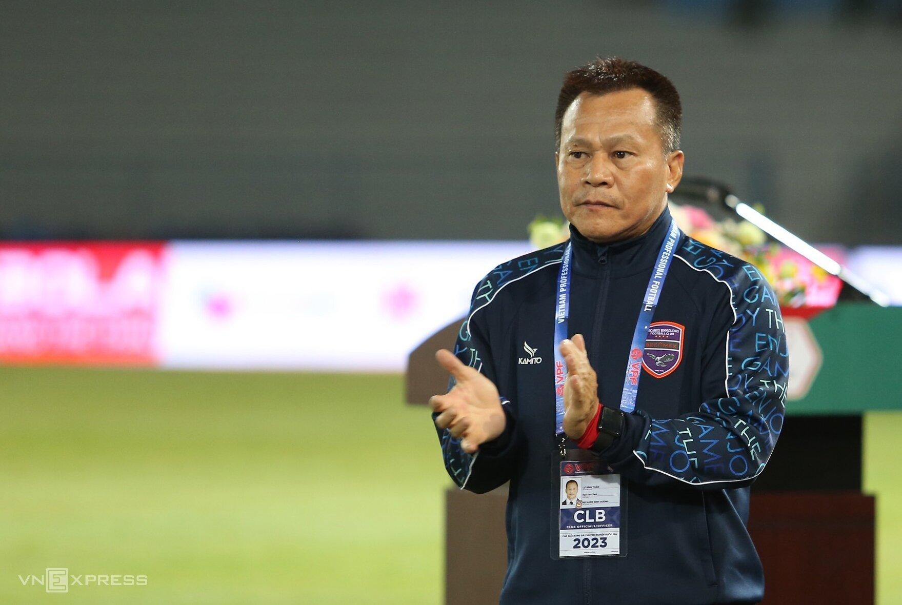 CLB Bình Dương chia tay HLV Lư Đình Tuấn. Ảnh: VnExpress