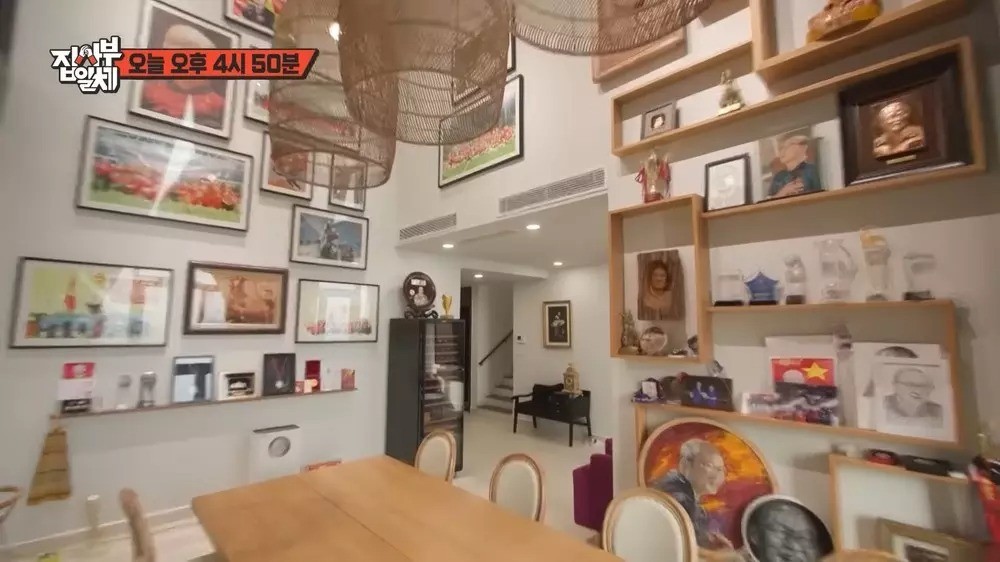 Căn penthouse của HLV Park Hang-seo tại Việt Nam có gì đặc biệt? - ảnh 1