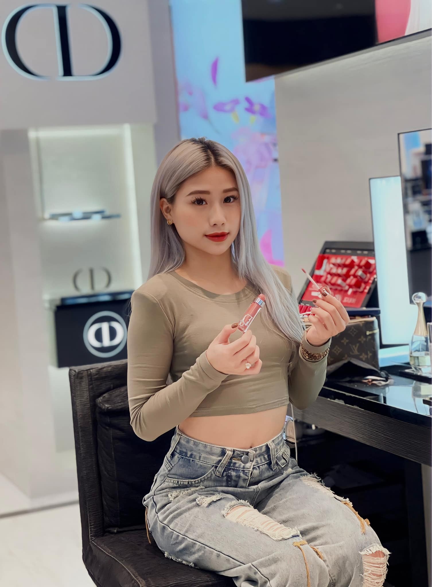 Chiêm ngưỡng nhan sắc hot girl TDDC từng chụp hình với Tiến Linh gây sốt MXH - Ảnh 12