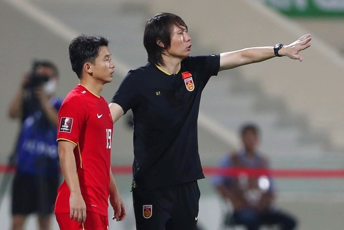 HLV Li Tie bị cáo buộc nhận tiền của cầu thủ