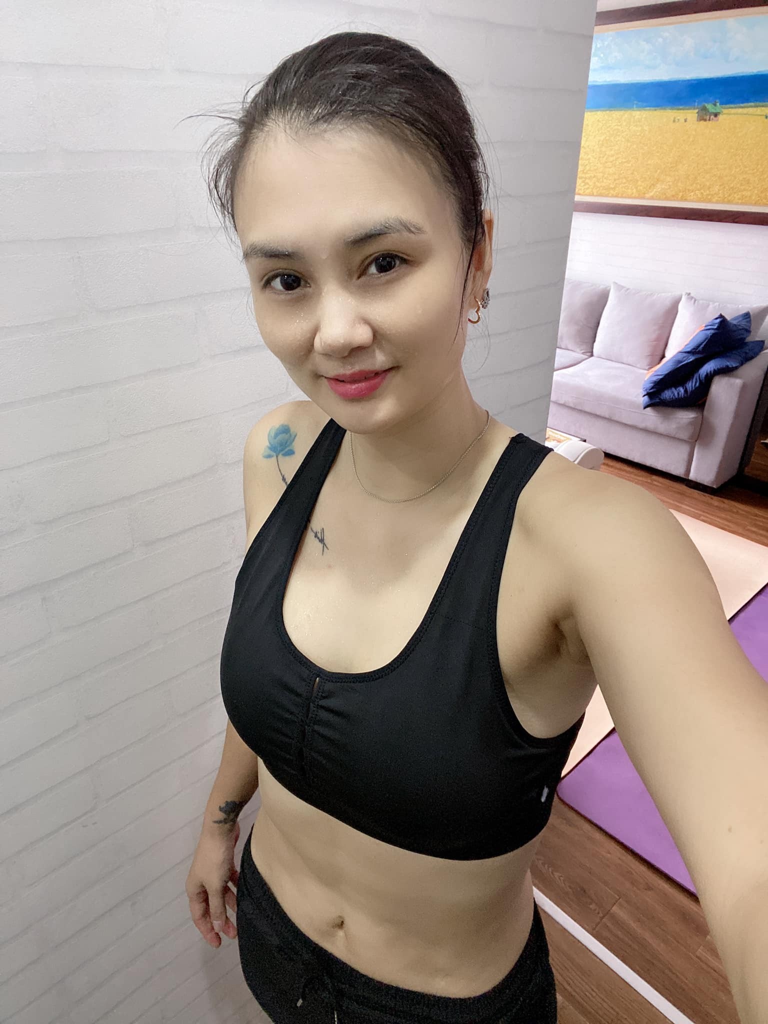 Hoa khôi bóng chuyền Kim Huệ khoe nhan sắc quyến rũ, rạng rỡ ở tuổi 40 7 Hoa khôi bóng chuyền Kim Huệ khoe nhan sắc quyến rũ, rạng rỡ ở tuổi 40 7