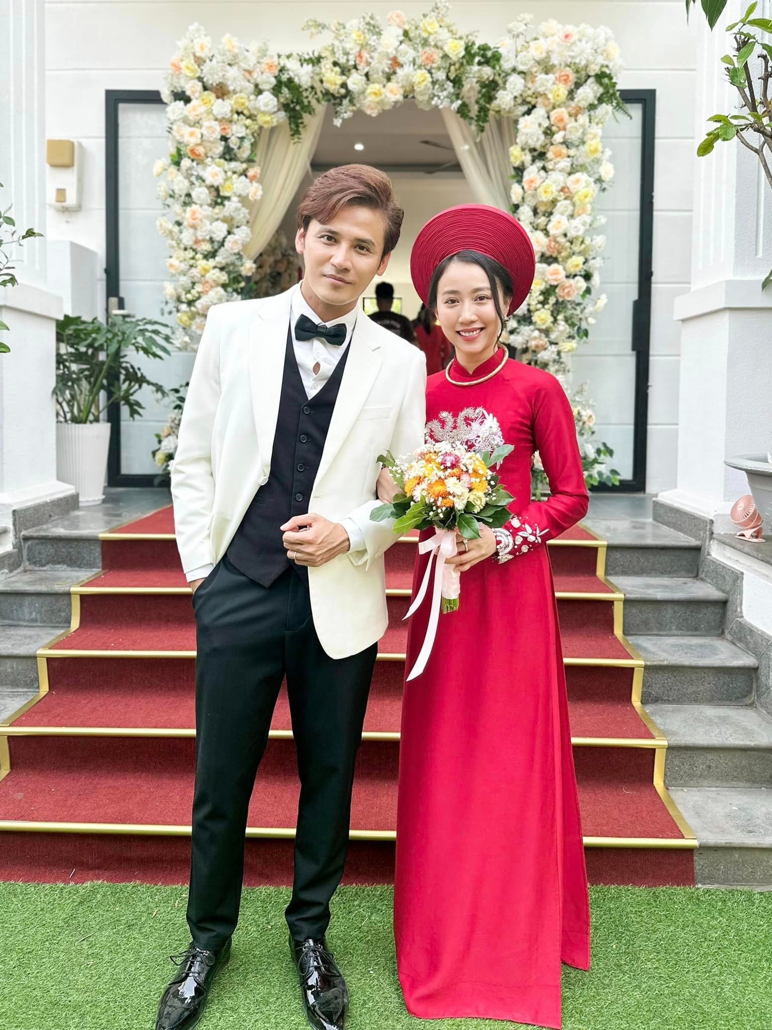 Hồng Loan đóng cảnh thành hôn với diễn viên Anh Tài