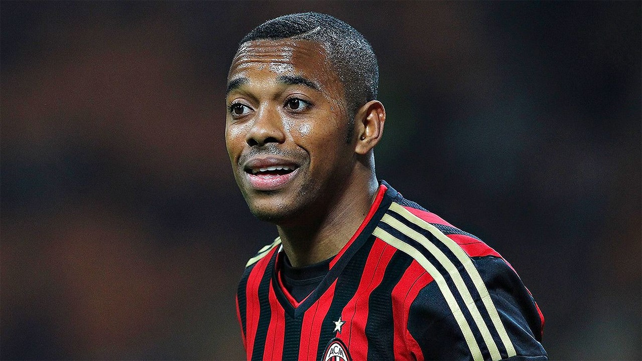 Bị cáo buộc trốn án tù, Robinho có hành động khiến tất cả bất ngờ 1 Bị cáo buộc trốn án tù, Robinho có hành động khiến tất cả bất ngờ 1