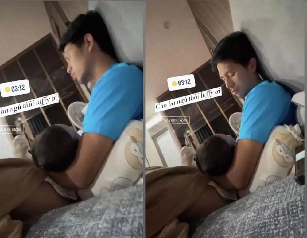 Khoảnh khắc dàn cầu thủ tuyển Việt Nam bận rộn chăm con, đúng chuẩn 'bố bỉm' 2 Khoảnh khắc dàn cầu thủ tuyển Việt Nam bận rộn chăm con, đúng chuẩn 'bố bỉm' 2
