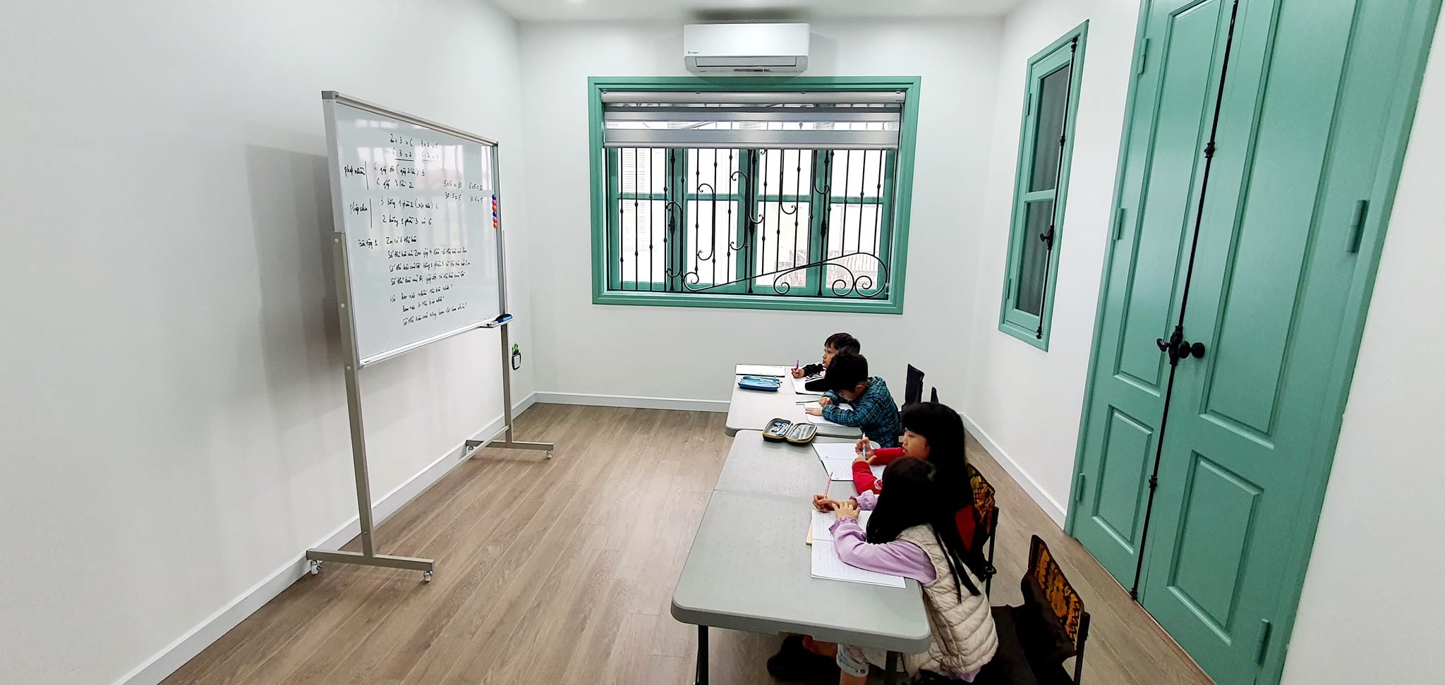 Choáng ngợp trước cơ ngơi 'khủng' sau 17 năm làm nghề của BTV nổi tiếng VTV 9 Choáng ngợp trước cơ ngơi 'khủng' sau 17 năm làm nghề của BTV nổi tiếng VTV 9