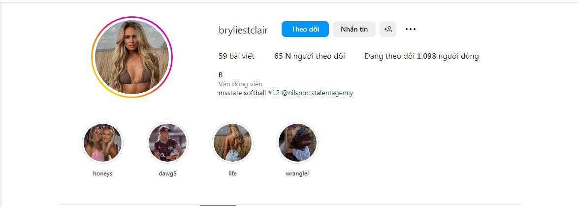 Tran Instagram của St. Clair hiện có 65 nghìn người theo dõi
