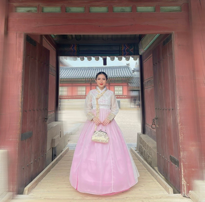 Nữ tiếp viên hàng không 'vạn người mê' rạng rỡ trên khán đài chung kết bóng đá sinh viên - Ảnh 5