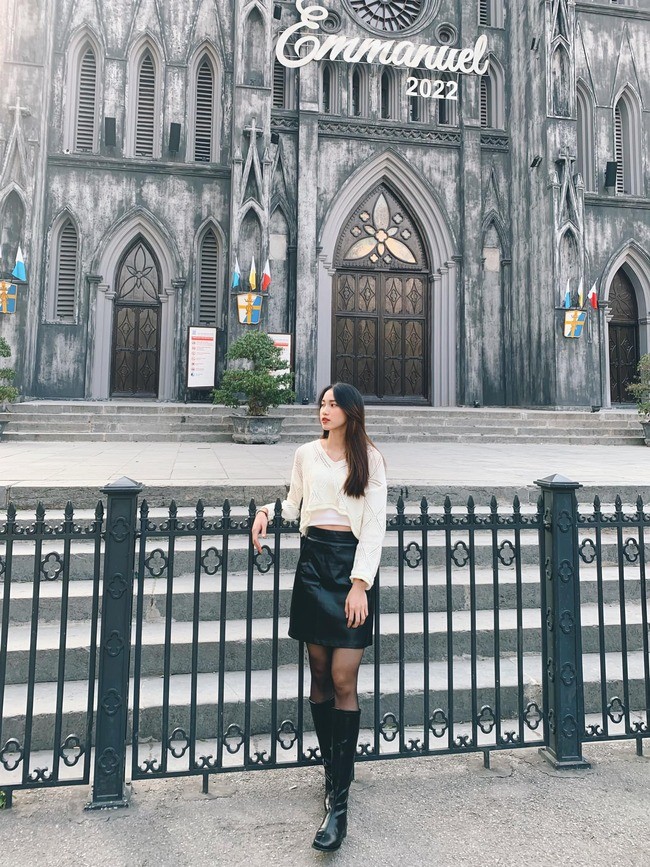 Cận cảnh nhan sắc của 'nàng thơ' bóng chuyền Việt Nam, bắt trend chụp hình không thua kém gì các nàng hậu 6 Cận cảnh nhan sắc của 'nàng thơ' bóng chuyền Việt Nam, bắt trend chụp hình không thua kém gì các nàng hậu 6