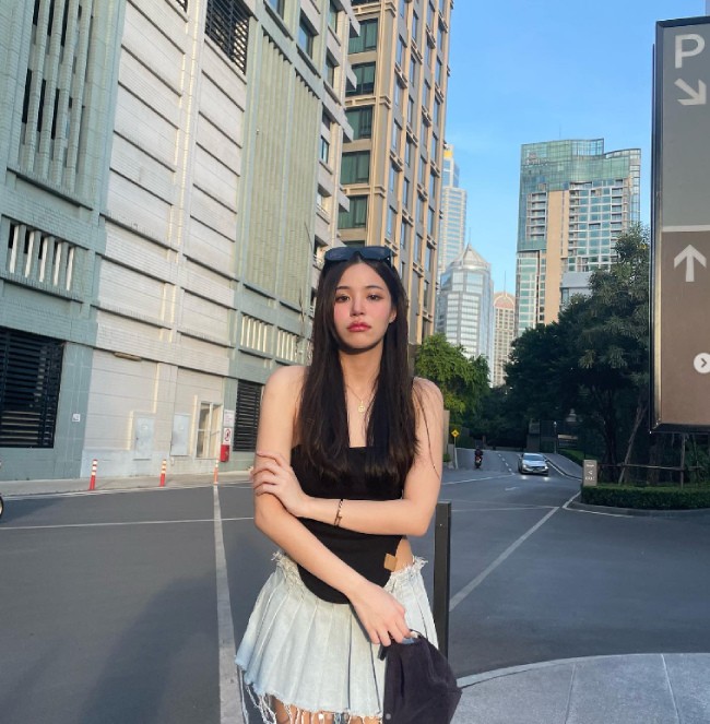 CHÙM ẢNH: Nhan sắc như diễn viên Hàn Quốc của hot girl bóng chuyền Thái Lan 6 CHÙM ẢNH: Nhan sắc như diễn viên Hàn Quốc của hot girl bóng chuyền Thái Lan 6