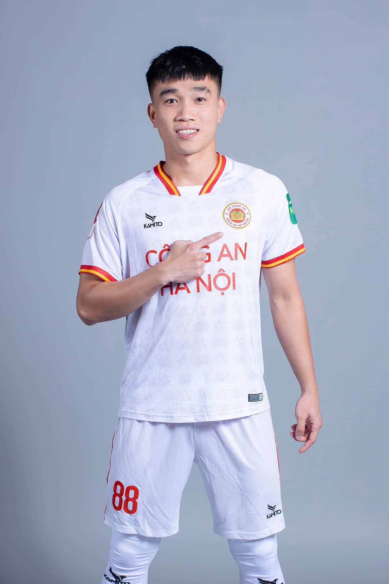 Đội hình tiêu biểu vòng 6 V-League 2023: Xuất hiện thêm nhân tố mới 4 Đội hình tiêu biểu vòng 6 V-League 2023: Xuất hiện thêm nhân tố mới 4