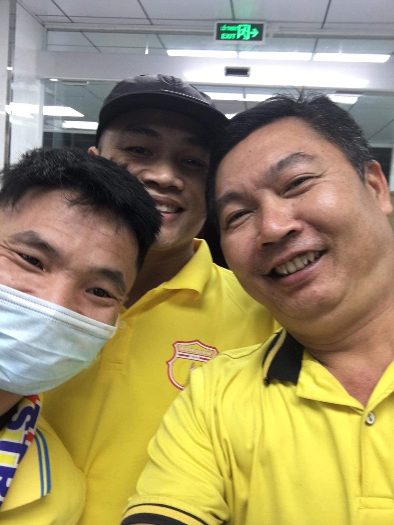 Vòng 7 V-League 2023: CĐV Nam Định phải nhập viện cấp cứu ở trận gặp CAHN - Ảnh 4