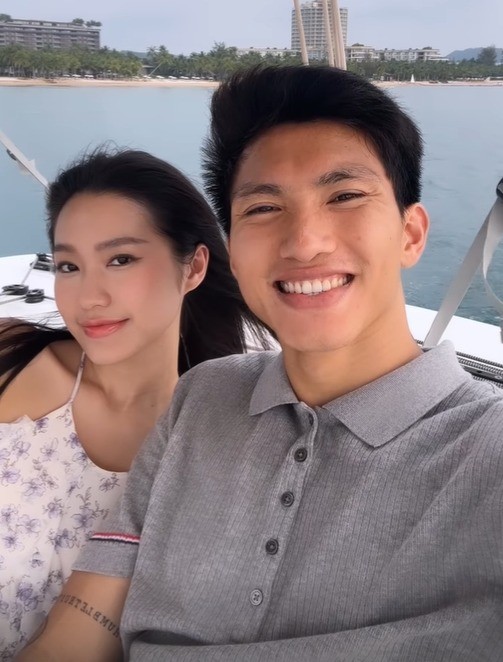 Đoàn Văn Hậu cùng bạn gái Top 10 hoa hậu đi du lịch, hé lộ cách xưng hô đặc biệt - Ảnh 1
