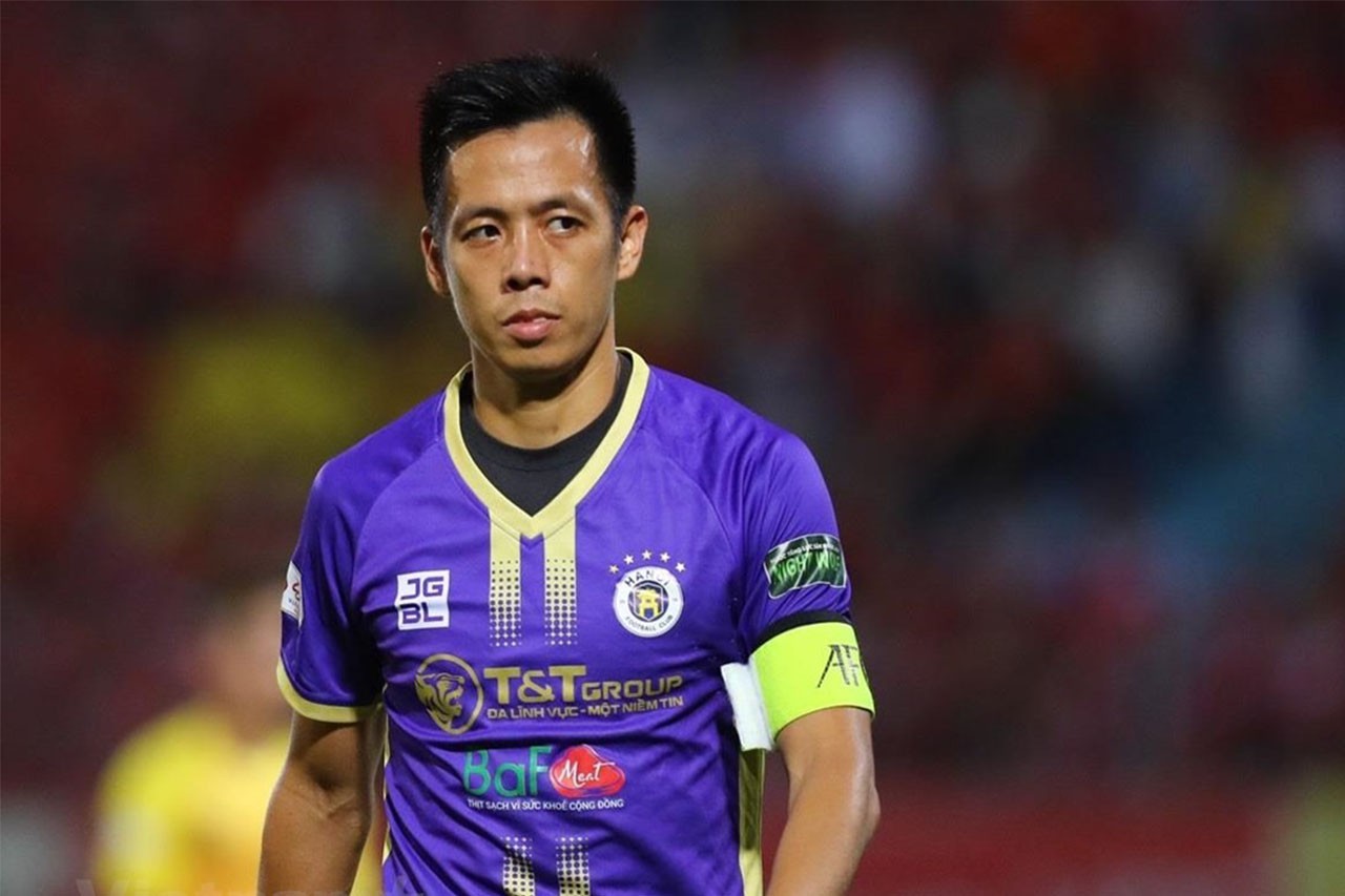 Văn Quyết đã gọi điện xin lỗi trọng tài Nguyễn Lê Nguyên Thành