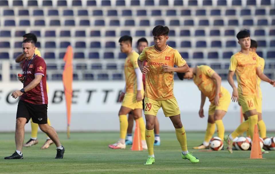 HLV tuyển U22 Việt Nam có thêm 'trợ thủ' trước thềm SEA Games 32 2 HLV tuyển U22 Việt Nam có thêm 'trợ thủ' trước thềm SEA Games 32 2