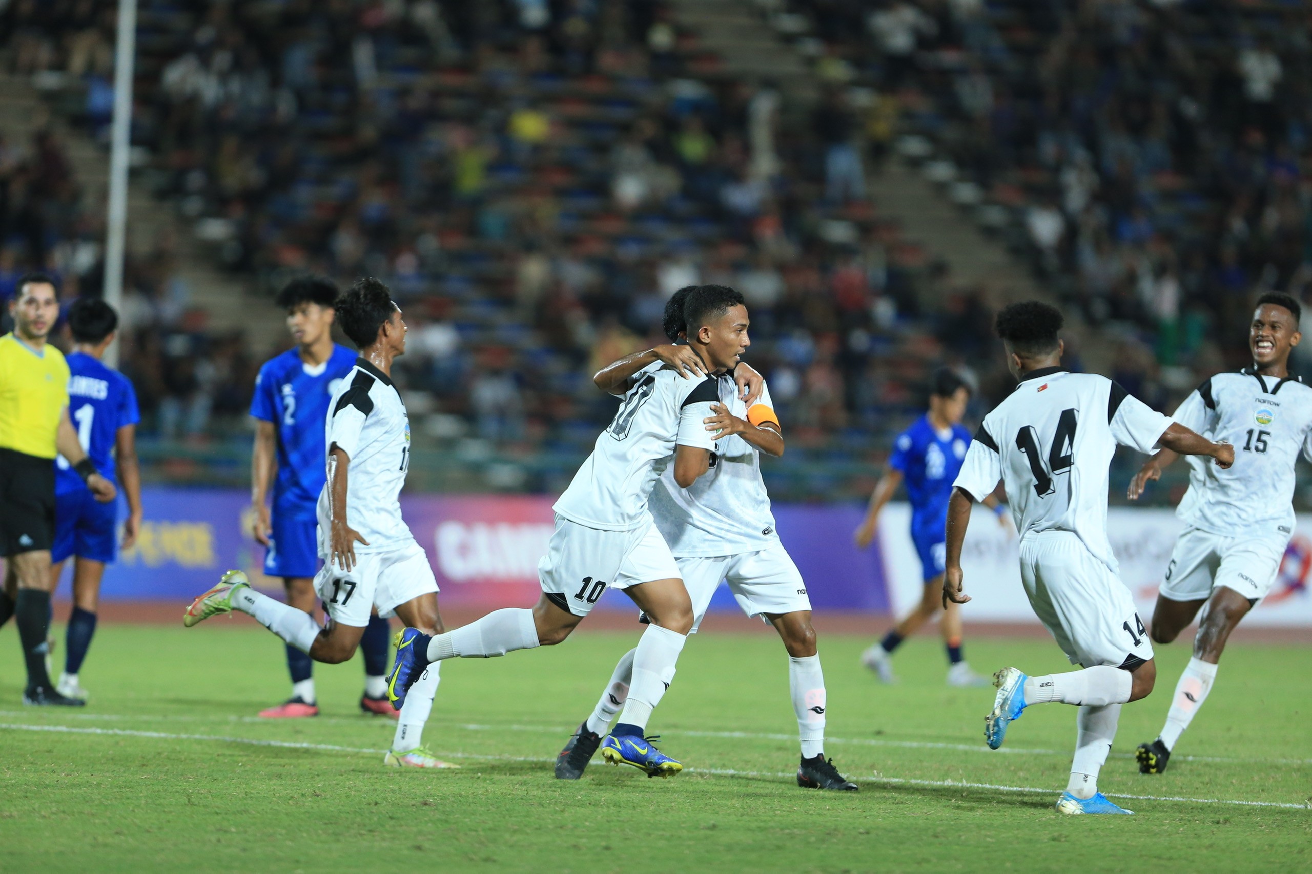 SEA Games 32: Timor Leste tạo 'địa chấn', HLV Park Hang-seo bất ngờ được nhắc tên 1 SEA Games 32: Timor Leste tạo 'địa chấn', HLV Park Hang-seo bất ngờ được nhắc tên 1