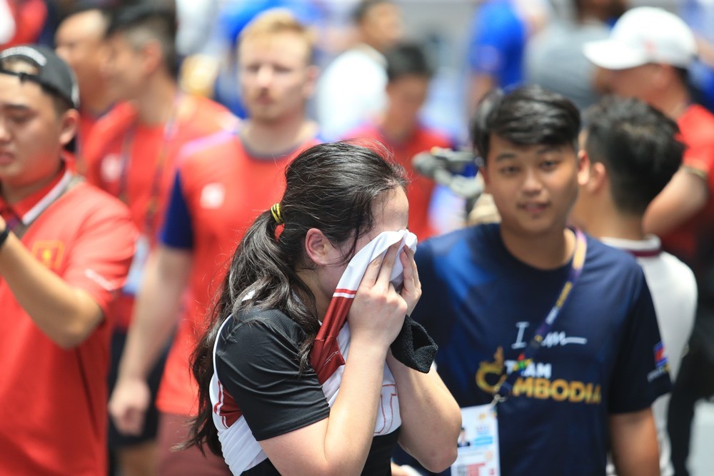 Màn ăn mừng đầy cảm xúc của 4 VĐV bóng rổ nữ 3x3 sau kỳ tích lịch sử tại SEA Games 32 12 Màn ăn mừng đầy cảm xúc của 4 VĐV bóng rổ nữ 3x3 sau kỳ tích lịch sử tại SEA Games 32 12