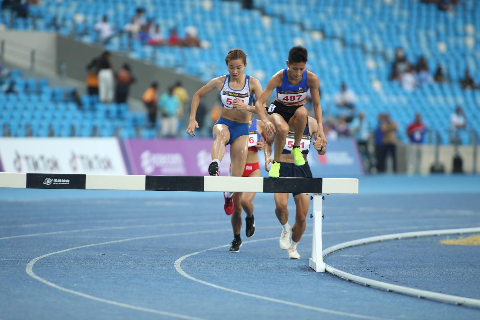 Nguyễn Thị Oanh tại nội dung 3000m vượt chướng ngại vật