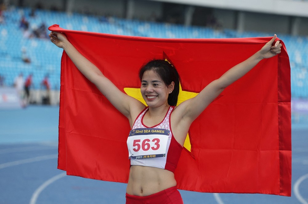 Nguyễn Thị Huyền đã đi vào lịch sử thể thao Đông Nam Á với tư cách VĐV giành được nhiều HCV nhất tại môn Điền kinh trong các kỳ SEA Games