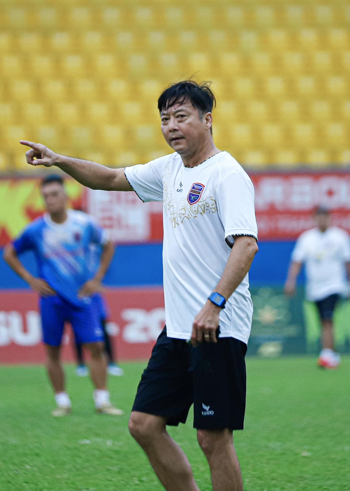 Cựu tuyển thủ Việt Nam tái xuất tại V-League trên cương vị mới - Ảnh 1 Cựu tuyển thủ Việt Nam tái xuất tại V-League trên cương vị mới - Ảnh 1