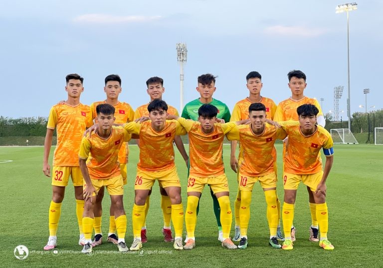 Tuyển U17 Việt Nam tạo 'địa chấn' trước thềm giải châu Á 1 Tuyển U17 Việt Nam tạo 'địa chấn' trước thềm giải châu Á 1