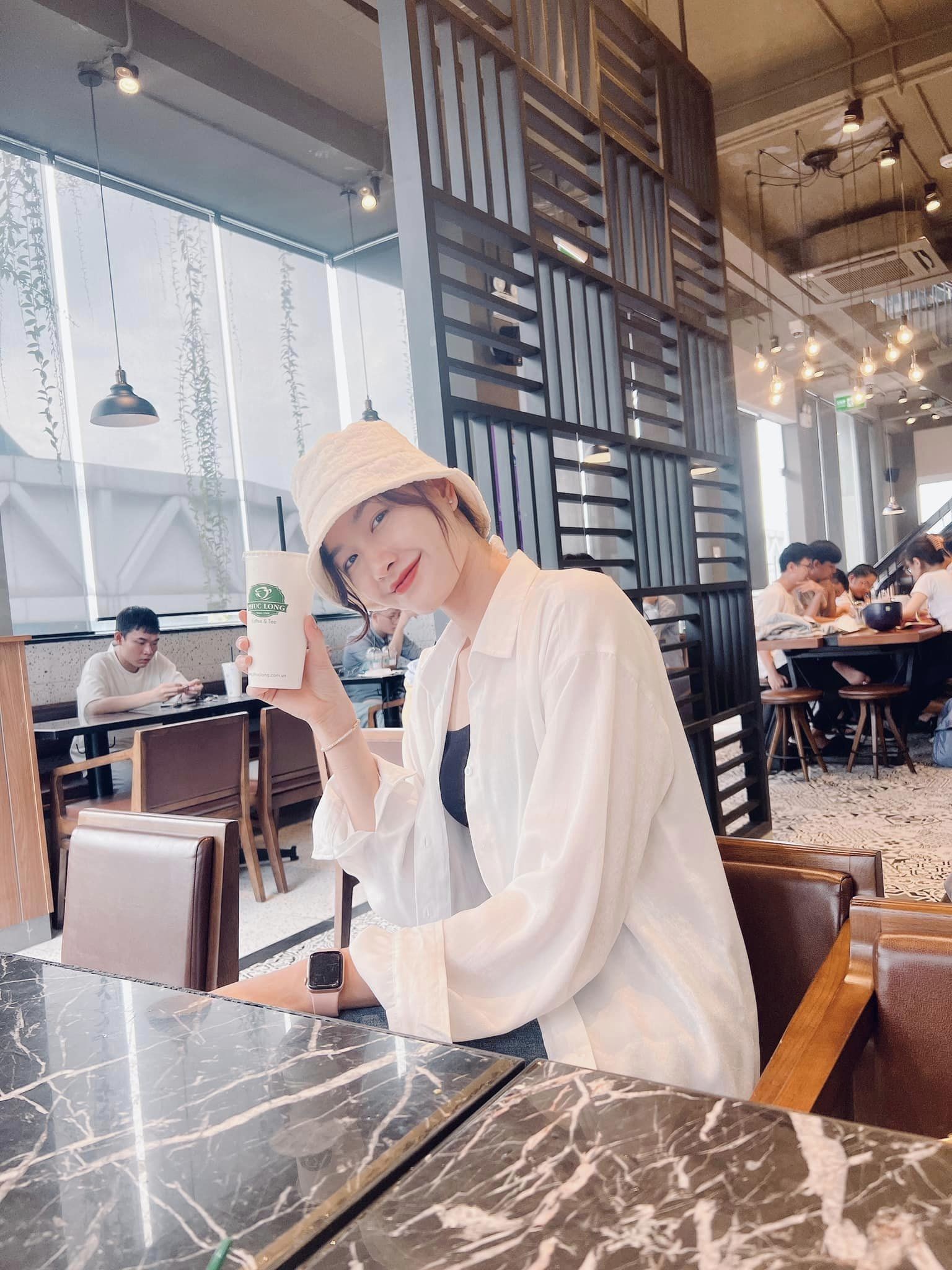 Ngỡ ngàng trước nhan sắc tựa thiên thần của hoa khôi bóng chuyền Đặng Thị Kim Thanh - Ảnh 5